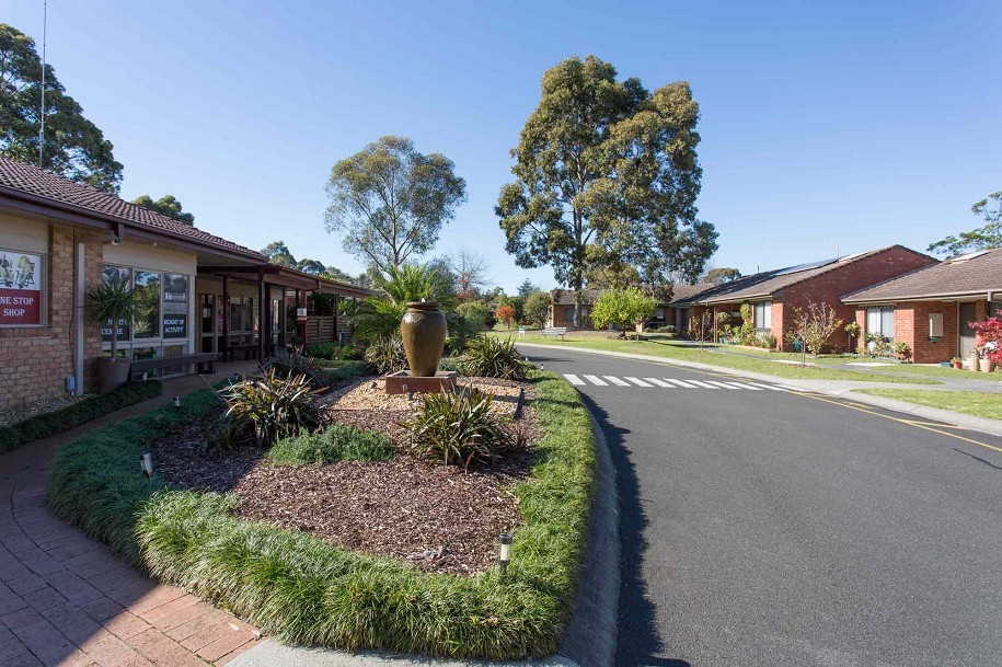 Compare retirement villages in Nunawading - Forest Hills